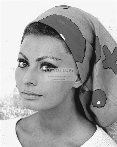 Legendary Actress Sophia Loren Was Also the First to。